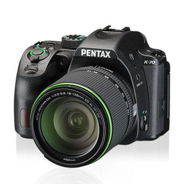 Pentax K-70 + 18-135mm